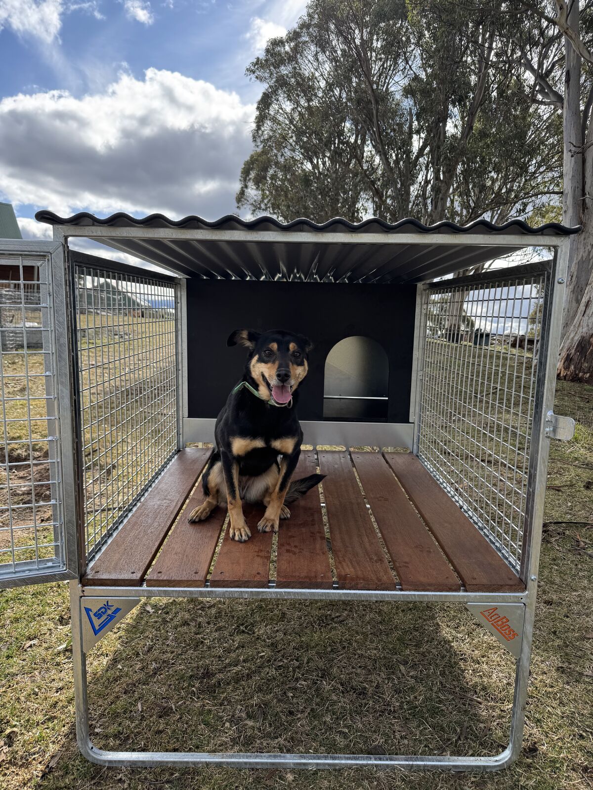 SDK Flat Pack, 1 bay Kennel